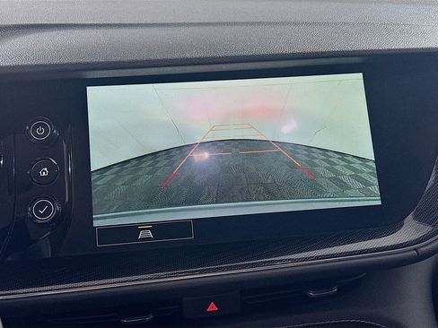 Used 2023 Buick Envision Essence w/ Sport Touring Package image 22