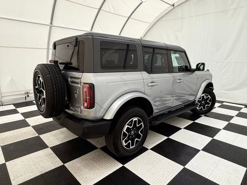 Used 2024 Ford Bronco Outer Banks image 7