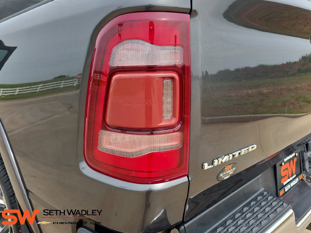 Used 2019 RAM 1500 Limited AWD/4WD image 34