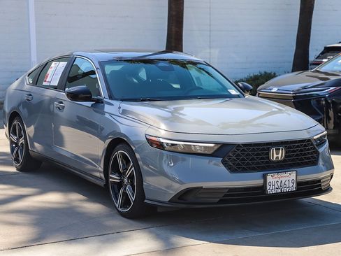 Used 2023 Honda Accord Sport image 3