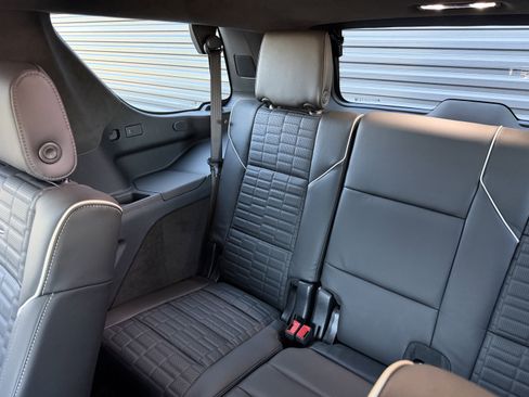 Used 2025 Cadillac Escalade V image 23