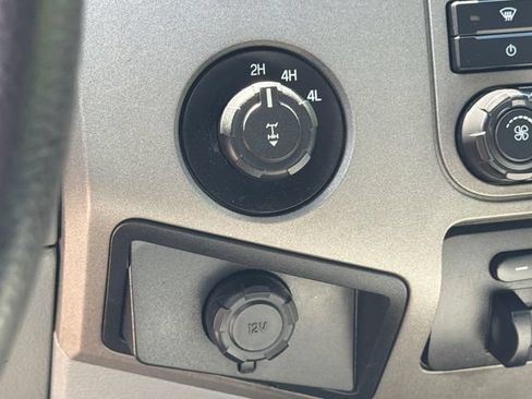 Used 2012 Ford F250 XLT w/ FX4 4X4 Off-Road Pkg image 24