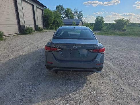 Used 2025 Nissan Sentra SR FWD image 6