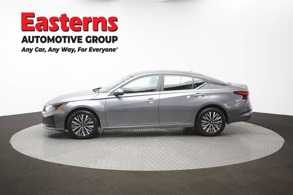 Used 2023 Nissan Altima 2.5 SV AWD/4WD image 60