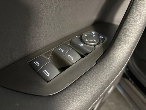 Used 2023 Chevrolet Blazer LT w/ Sound & Technology Package AWD/4WD image 11