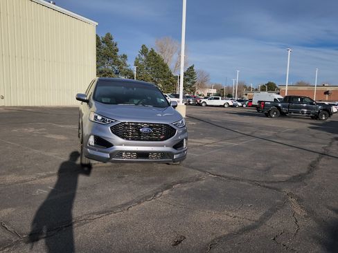 Certified 2022 Ford Edge ST w/ Equipment Group 401A image 21