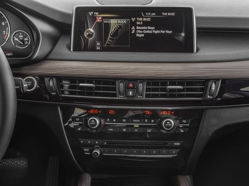 Used 2016 BMW X5 xDrive40e AWD/4WD image 9