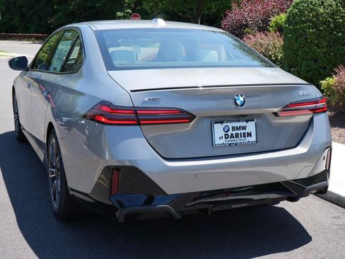 New 2027 BMW 530i xDrive w/ M Sport Package AWD/4WD image 17