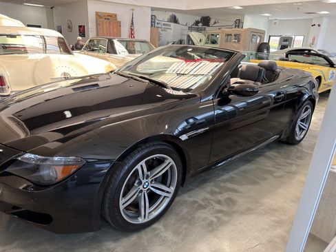 Used 2007 BMW M6 Convertible RWD image 5
