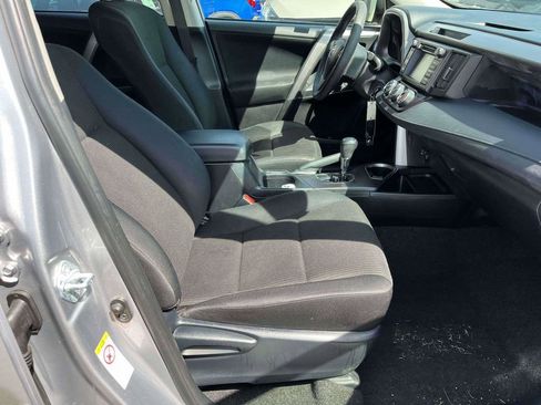 Used 2018 Toyota RAV4 LE w/ All Weather Liner Package AWD/4WD image 15