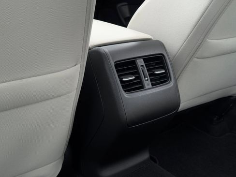 Certified 2018 Honda Accord EX image 28