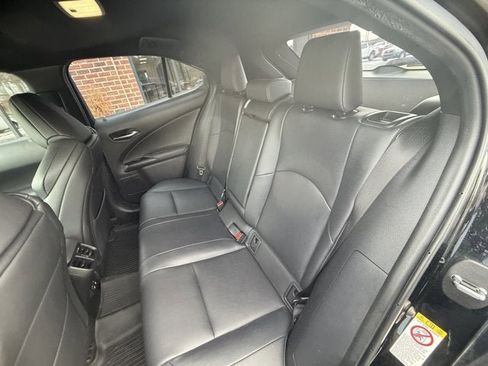 Used 2019 Lexus UX 200 F Sport image 14