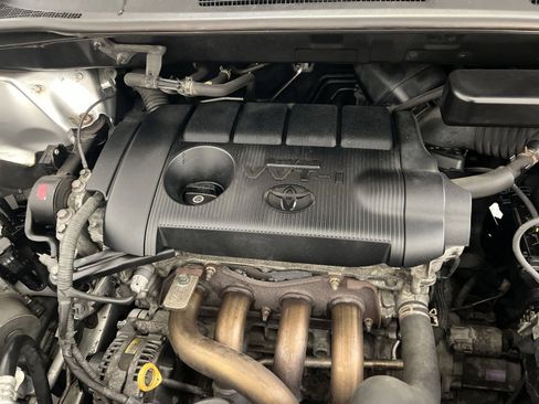 Used 2010 Toyota Highlander 2WD image 25
