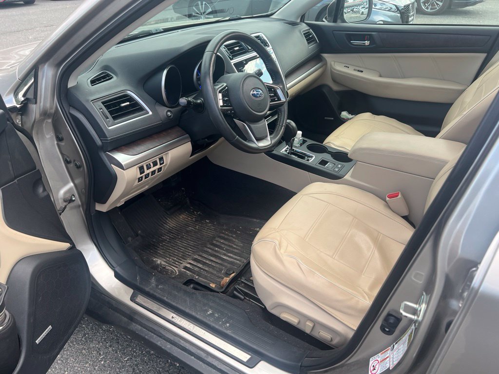 Used 2019 Subaru Outback 3.6R Limited w/ Popular Package #2 AWD/4WD image 10