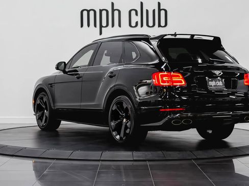 Used 2019 Bentley Bentayga image 4