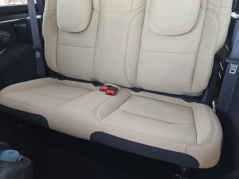 Used 2022 Jeep Wrangler Sport S image 29