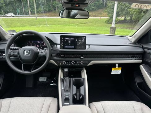 New 2026 Honda Accord SE image 14