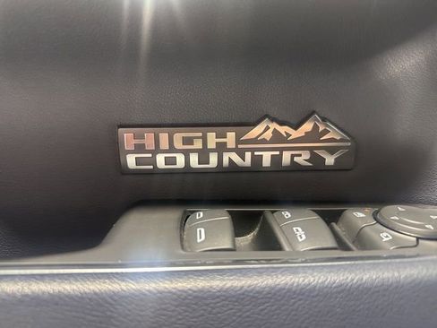 Used 2023 Chevrolet Silverado 1500 High Country w/ Z71 Off-Road Package image 12