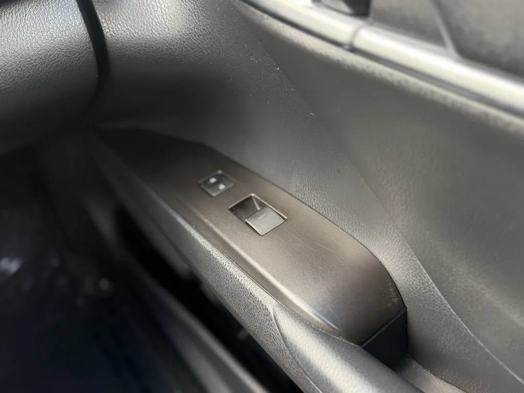 Used 2024 Toyota Camry SE FWD image 13
