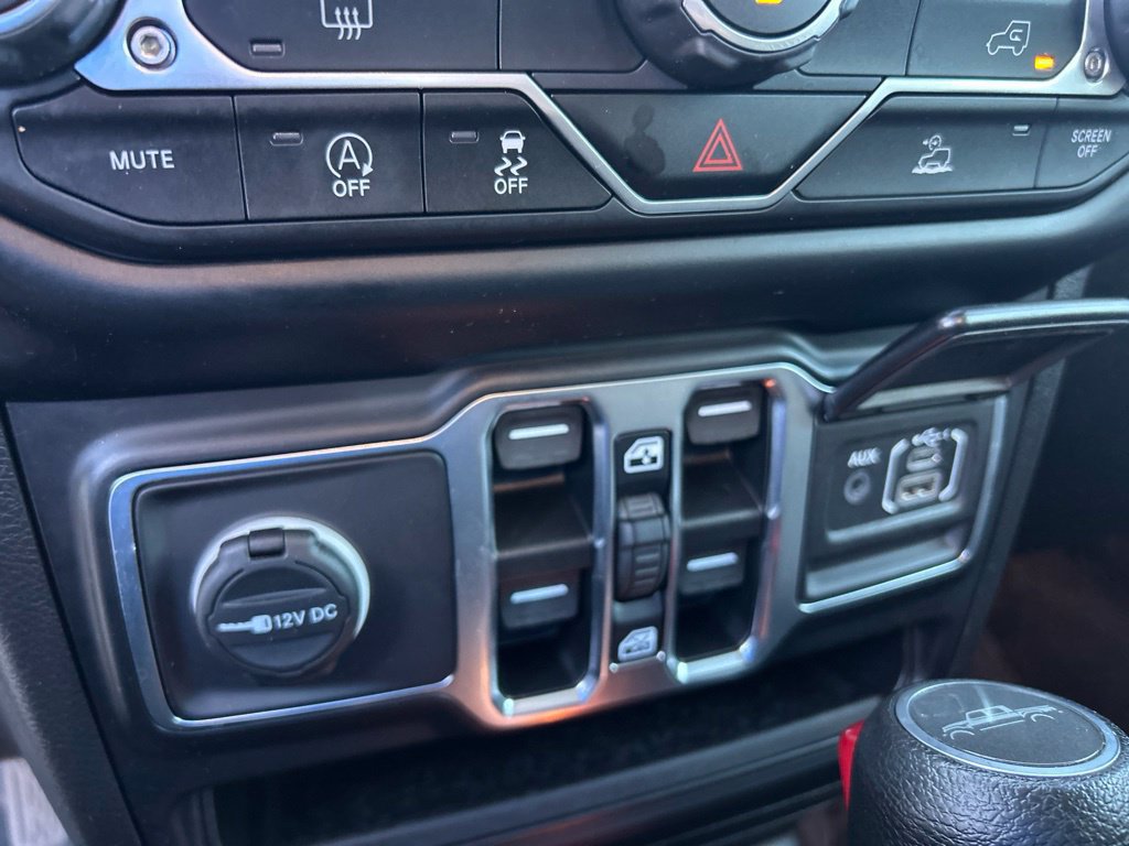 Used 2022 Jeep Gladiator Sport AWD/4WD image 39