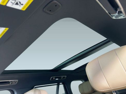 New 2026 Land Rover Range Rover Autobiography image 13