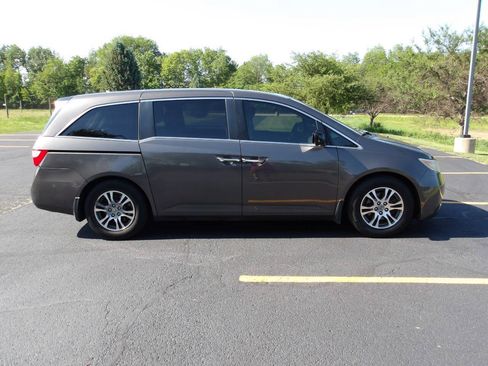 Used 2011 Honda Odyssey EX-L image 2