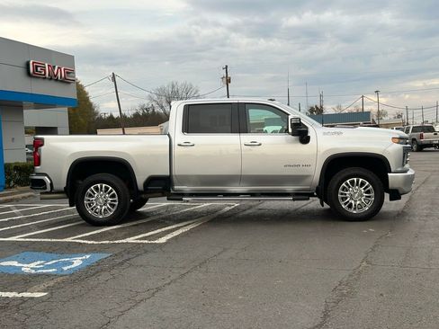 Used 2020 Chevrolet Silverado 2500 High Country w/ Z71 Off-Road Package image 4