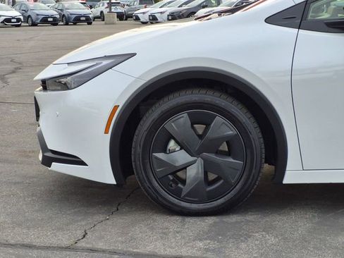 Used 2026 Toyota Prius Plug-In Hybrid image 22