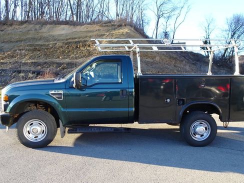 Used 2009 Ford F350 XL image 1