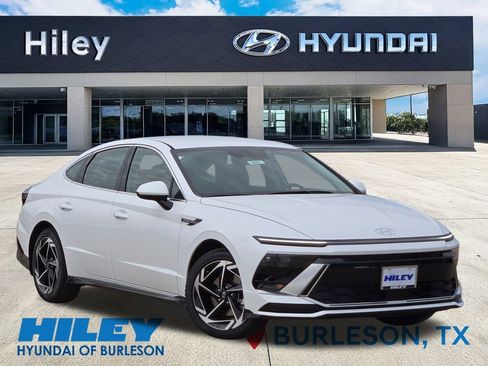 New 2026 Hyundai Sonata SEL image 2