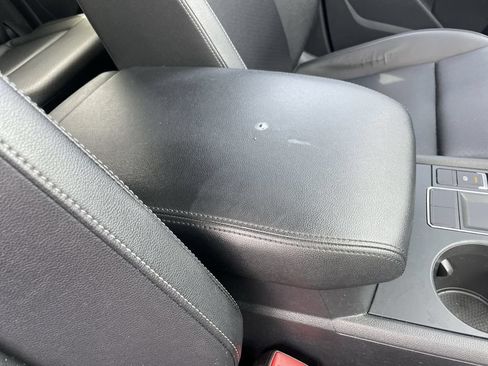 Used 2019 Volkswagen Atlas SE FWD image 30