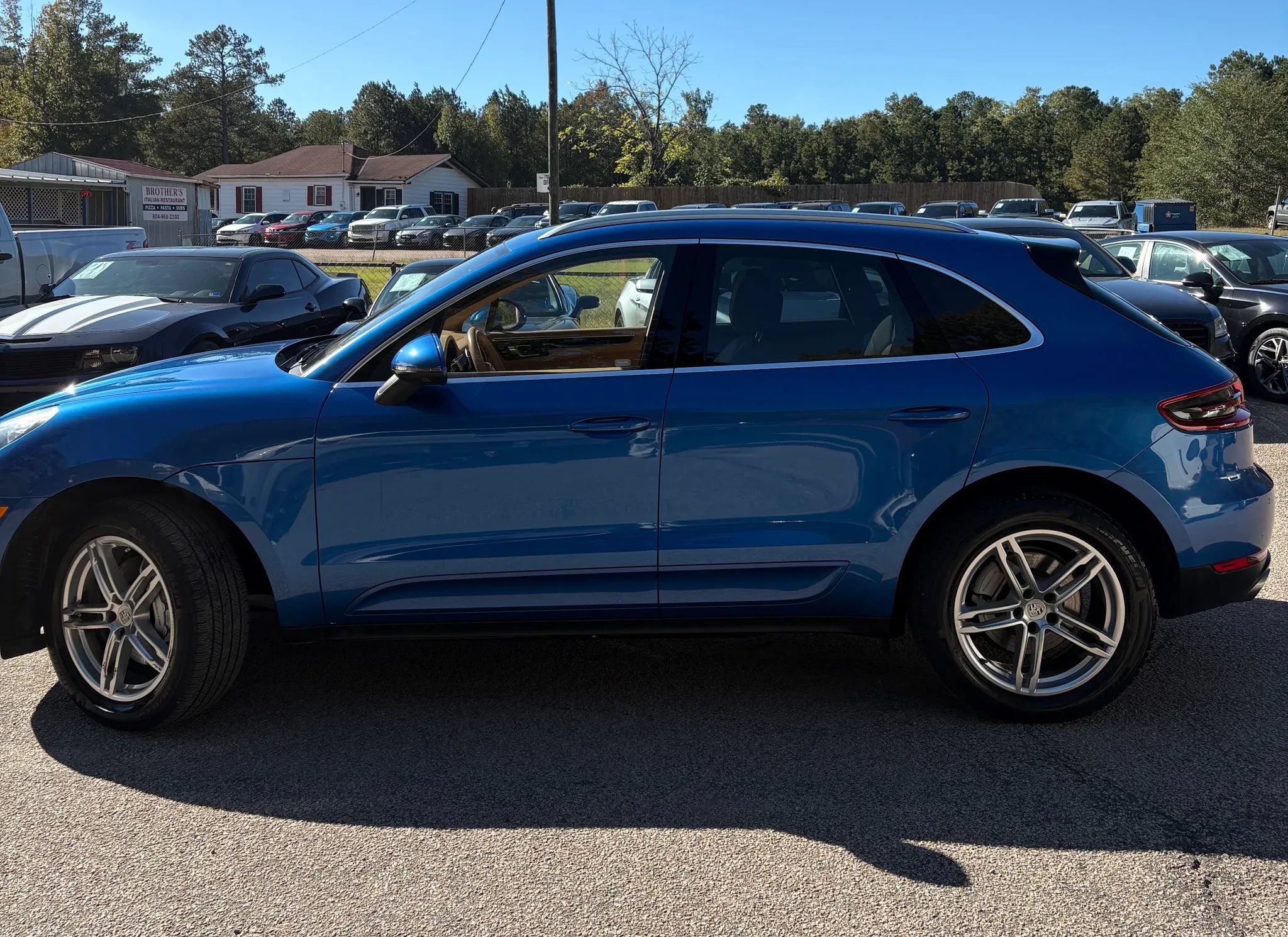 Used 2017 Porsche Macan S AWD/4WD image 3