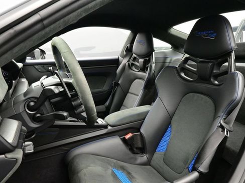 Certified 2025 Porsche 911 GT3 RS RWD image 5