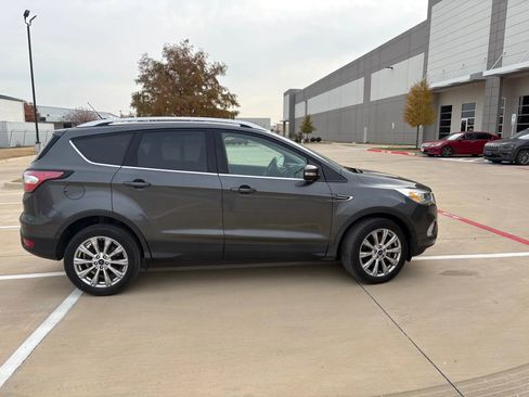 Used 2018 Ford Escape Titanium w/ Ford Safe & Smart Package image 5