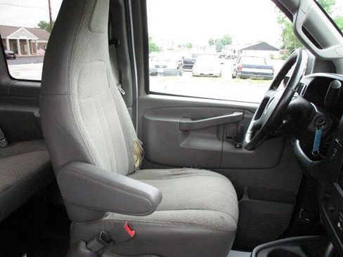 Used 2020 Chevrolet Express 2500 LS w/ Driver Convenience Package RWD image 23