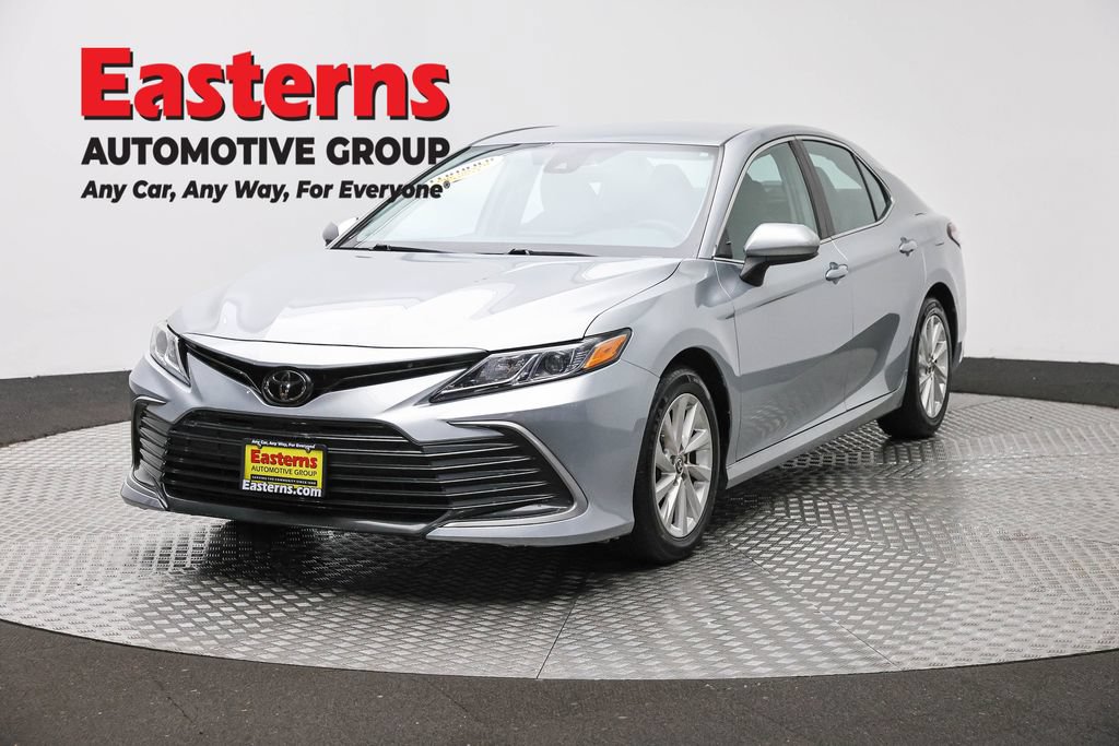 Used 2023 Toyota Camry LE FWD image 1