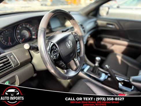 Used 2017 Honda Accord Sport image 10