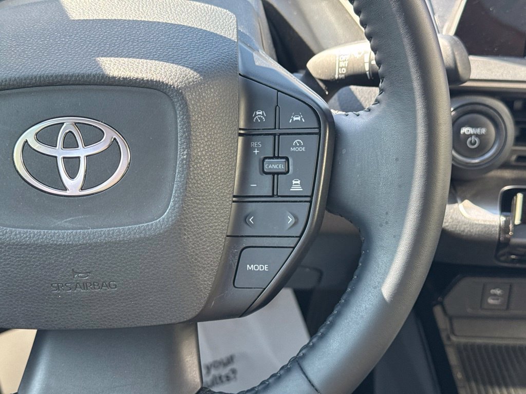 Certified 2023 Toyota Prius LE FWD image 31