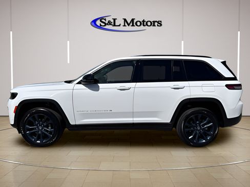 New 2026 Jeep Grand Cherokee Limited AWD/4WD image 5