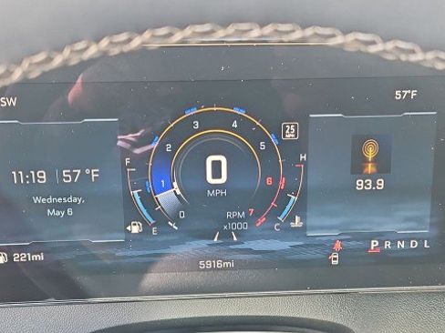 Used 2026 Chevrolet Traverse LT w/ Driver Confidence Package FWD image 12