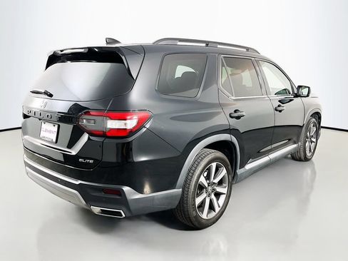 Used 2023 Honda Pilot Elite image 7