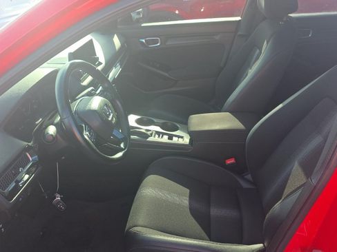 Used 2024 Honda Civic Sport image 4