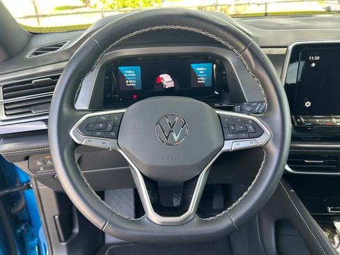 Used 2024 Volkswagen Atlas Cross Sport SE w/ Panoramic Sunroof Package FWD image 21