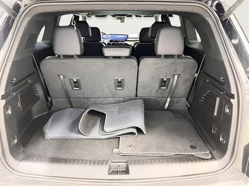 Certified 2025 Buick Enclave Preferred image 10