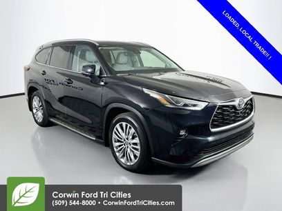 Used 2025 Toyota Highlander Platinum