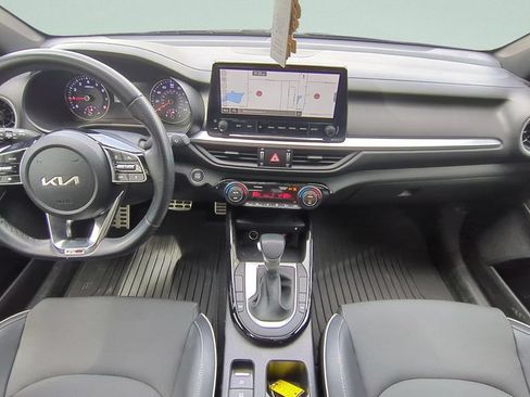 Used 2024 Kia Forte GT-Line w/ GT-Line Premium Package FWD image 11