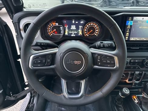 Used 2024 Jeep Wrangler Unlimited Sahara AWD/4WD image 22