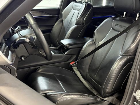 Used 2021 Jeep Grand Cherokee L Overland w/ Luxury Tech Group IV image 29