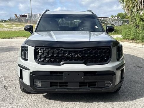 Used 2024 Kia Telluride SX Prestige X-Line AWD/4WD image 2