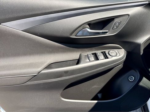 New 2026 Buick Envista Preferred w/ Convenience I Package FWD image 9